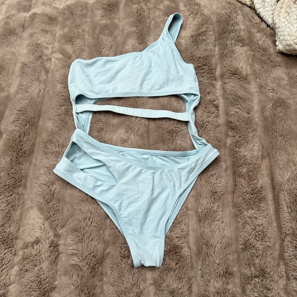 One piece bikini